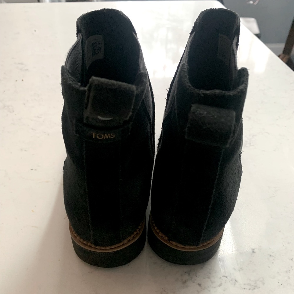 Toms women’s chelsea boot *Size 7* - Picture 3 of 3